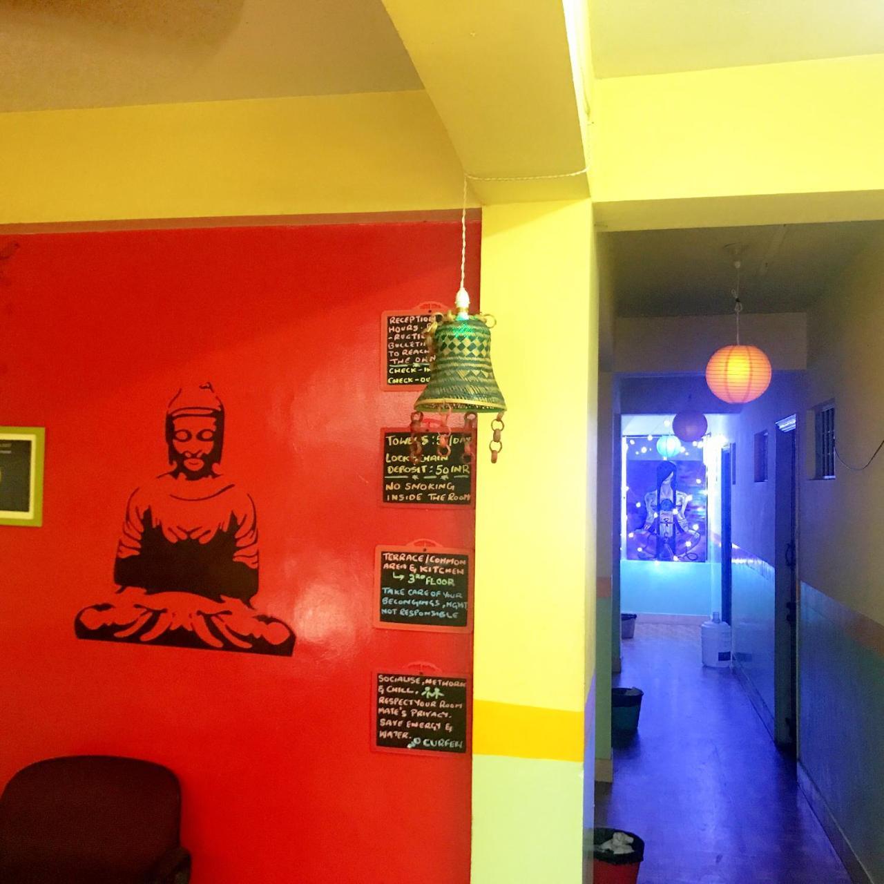 The Little Blue Window Hostel Bangalore Luaran gambar