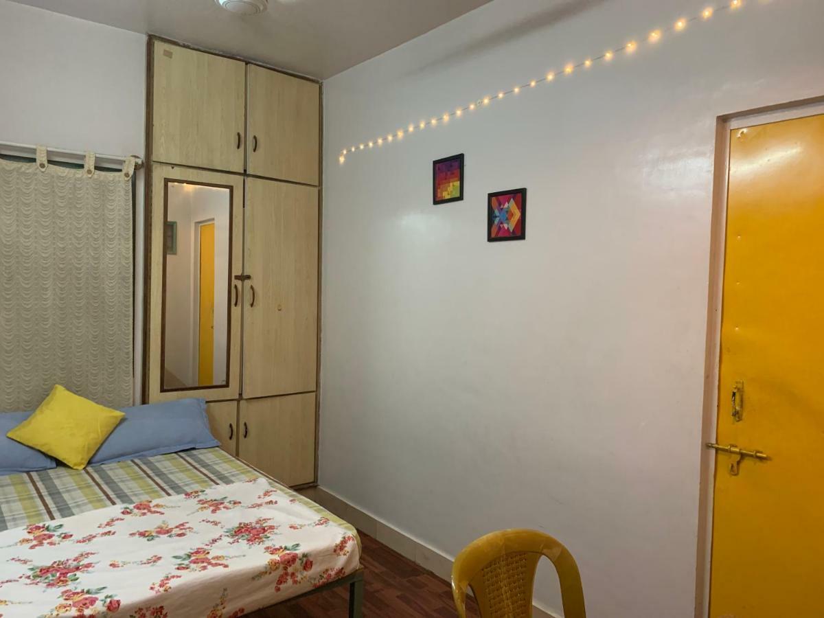 The Little Blue Window Hostel Bangalore Luaran gambar